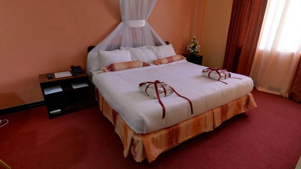Royal City Dubai Complex Kisumu Bilik gambar