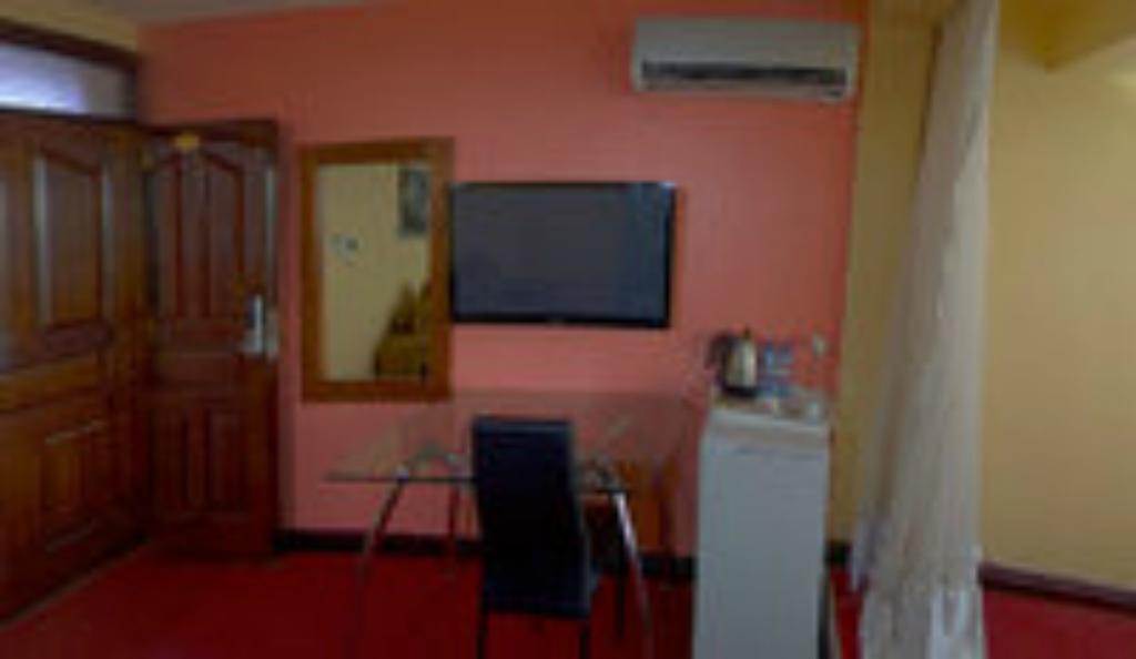 Royal City Dubai Complex Kisumu Bilik gambar