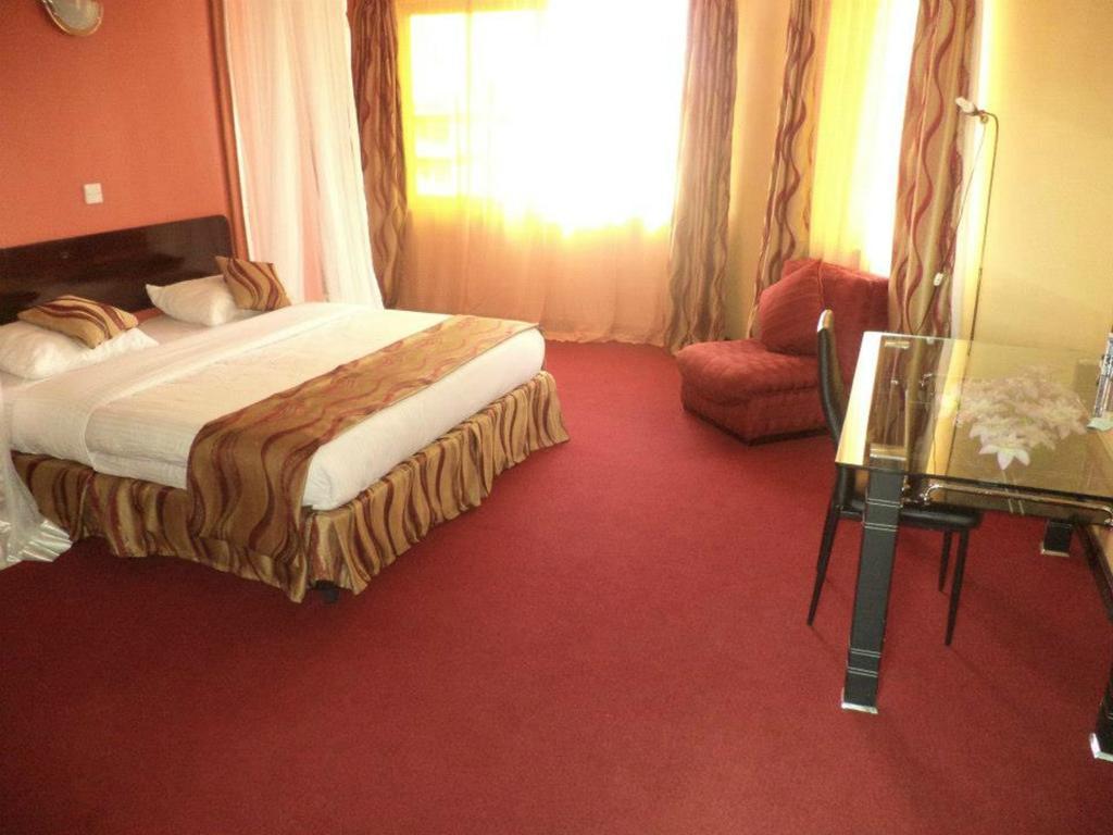 Royal City Dubai Complex Kisumu Luaran gambar