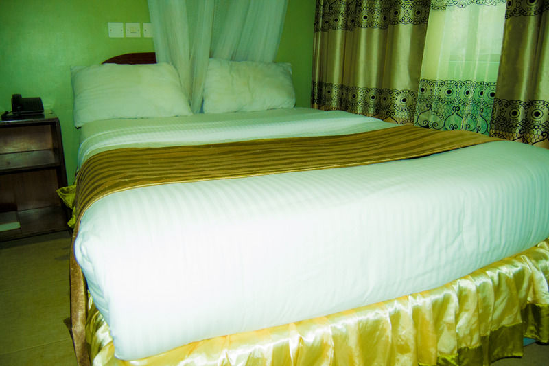 Royal City Dubai Complex Kisumu Luaran gambar