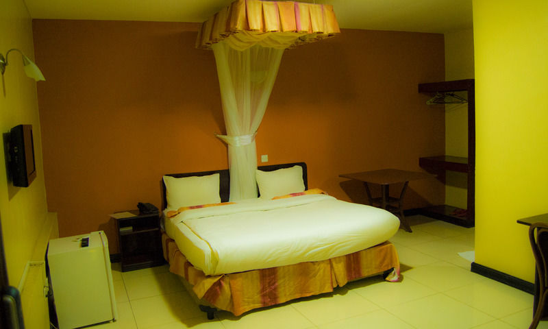 Royal City Dubai Complex Kisumu Luaran gambar