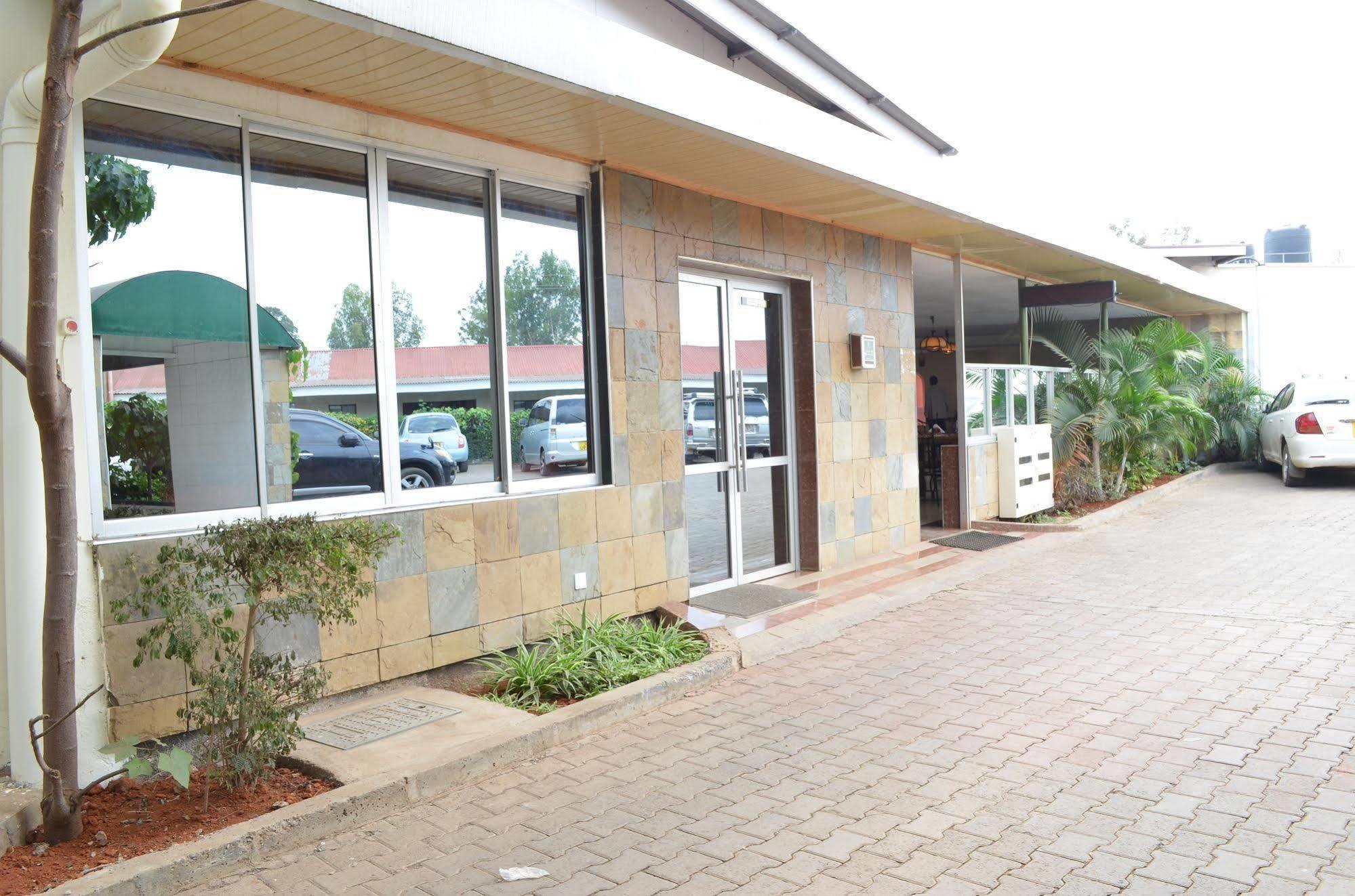 Royal City Dubai Complex Kisumu Luaran gambar