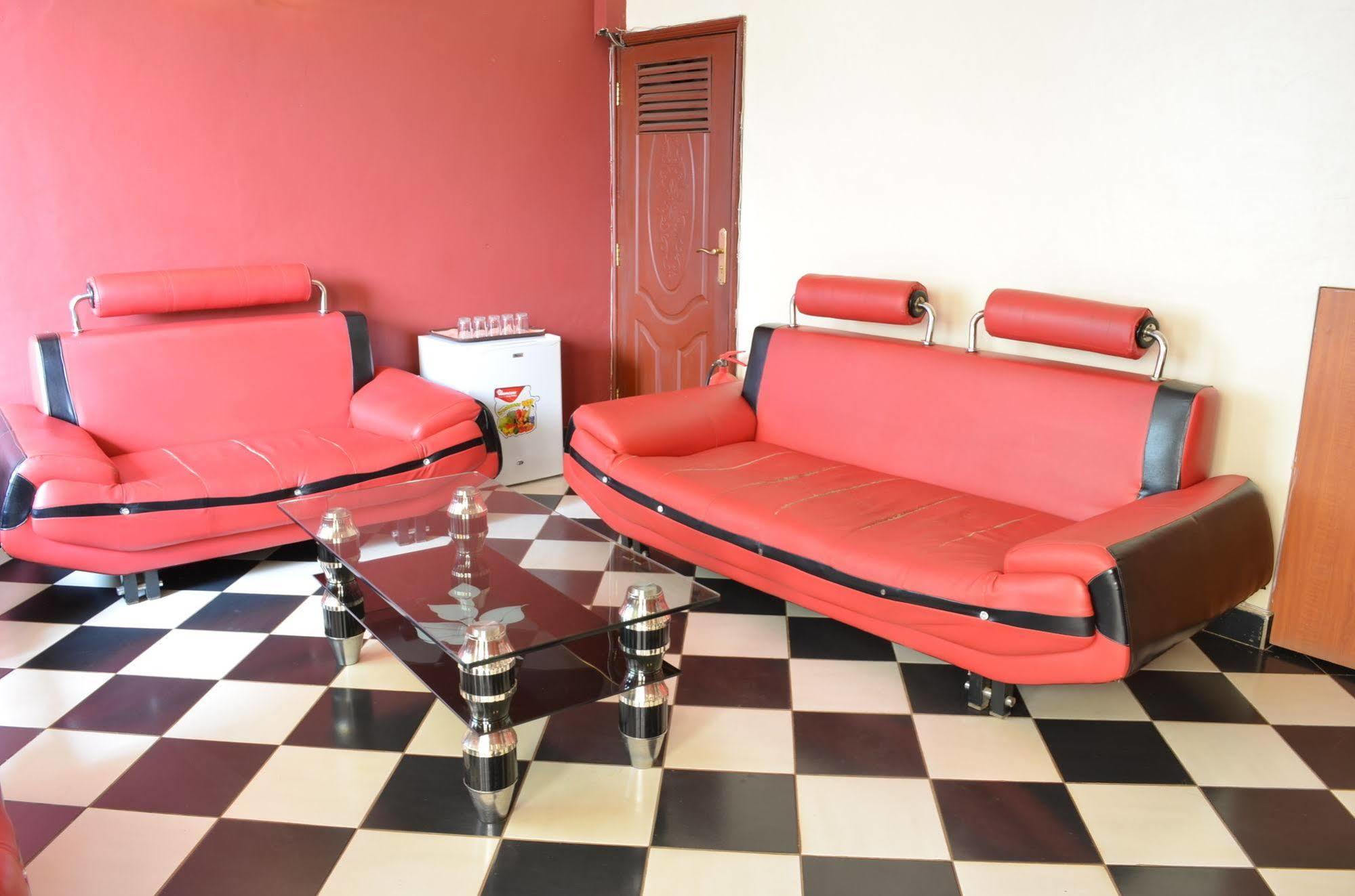 Royal City Dubai Complex Kisumu Luaran gambar