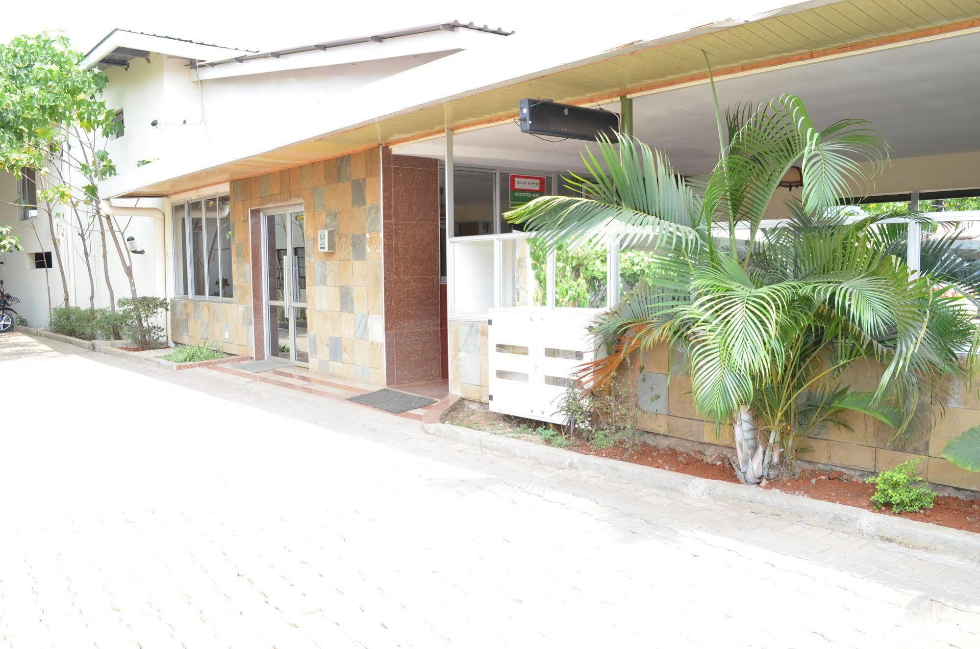Royal City Dubai Complex Kisumu Luaran gambar